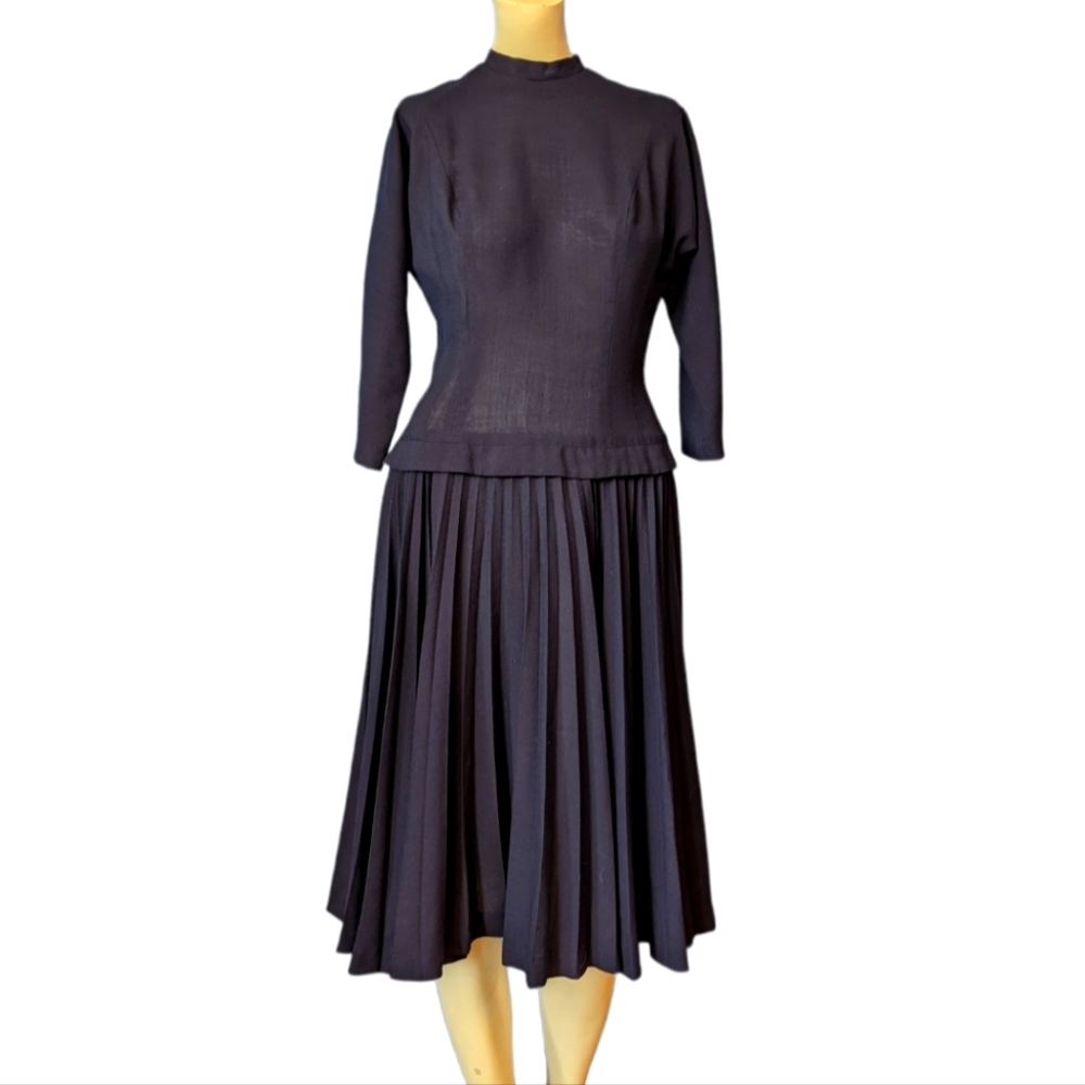 Vintage navy blue pleated dress